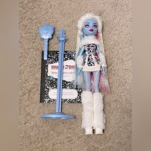 Monster High Abbey Bominable Creeproduction 2024